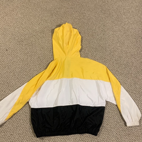 Urban heritage Yellow, black and white windbreaker - Picture 2 of 2